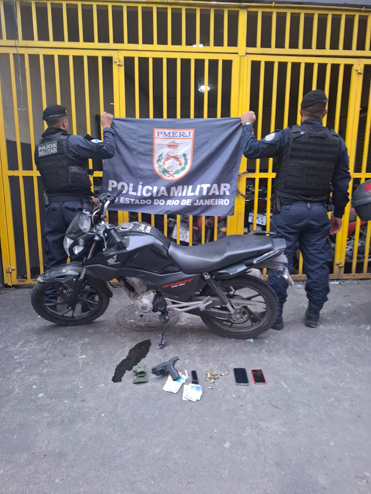 7°BPM apreende pistola e moto em São Gonçalo, através de informações do Disque Denúncia